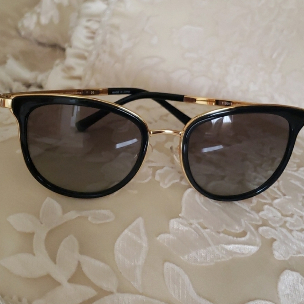 NWOT, Michael Kors Sunglasses